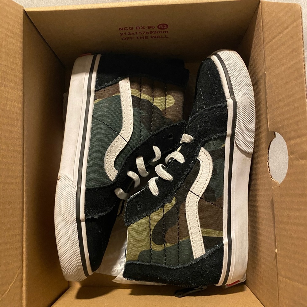 Toddler camo vans for sale!